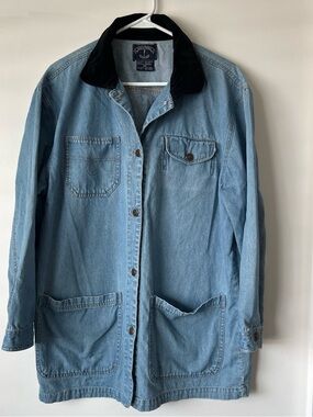 Vintage Light Wash Denim Barn Coat with Black Collar
